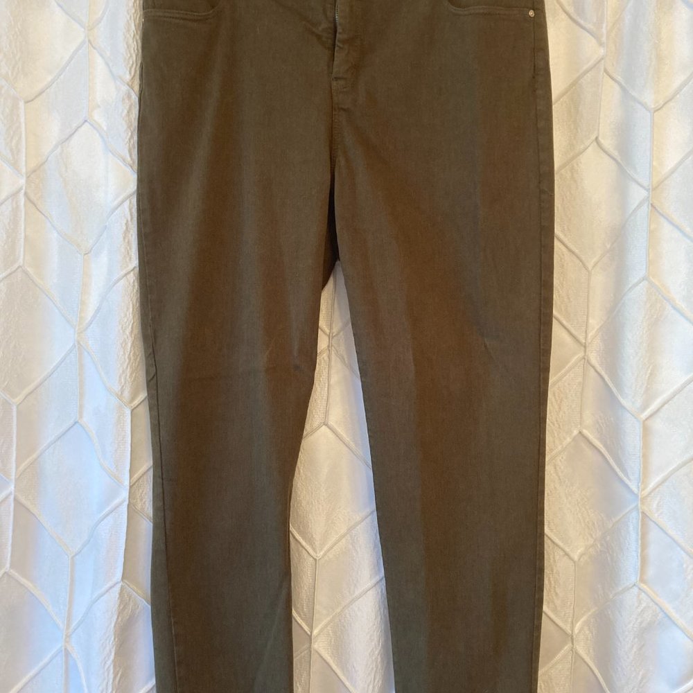 Chico's So Slimming Girlfriend Ankle Jeans, Size 2.5